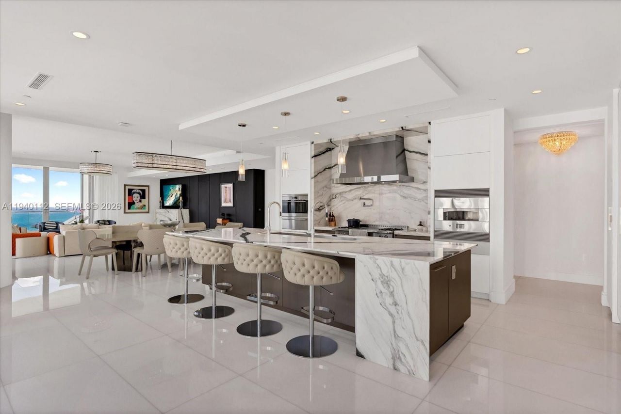 17975 Collins Ave, Unit N-1902, Sunny Isles Beach, FL 33160 Photo