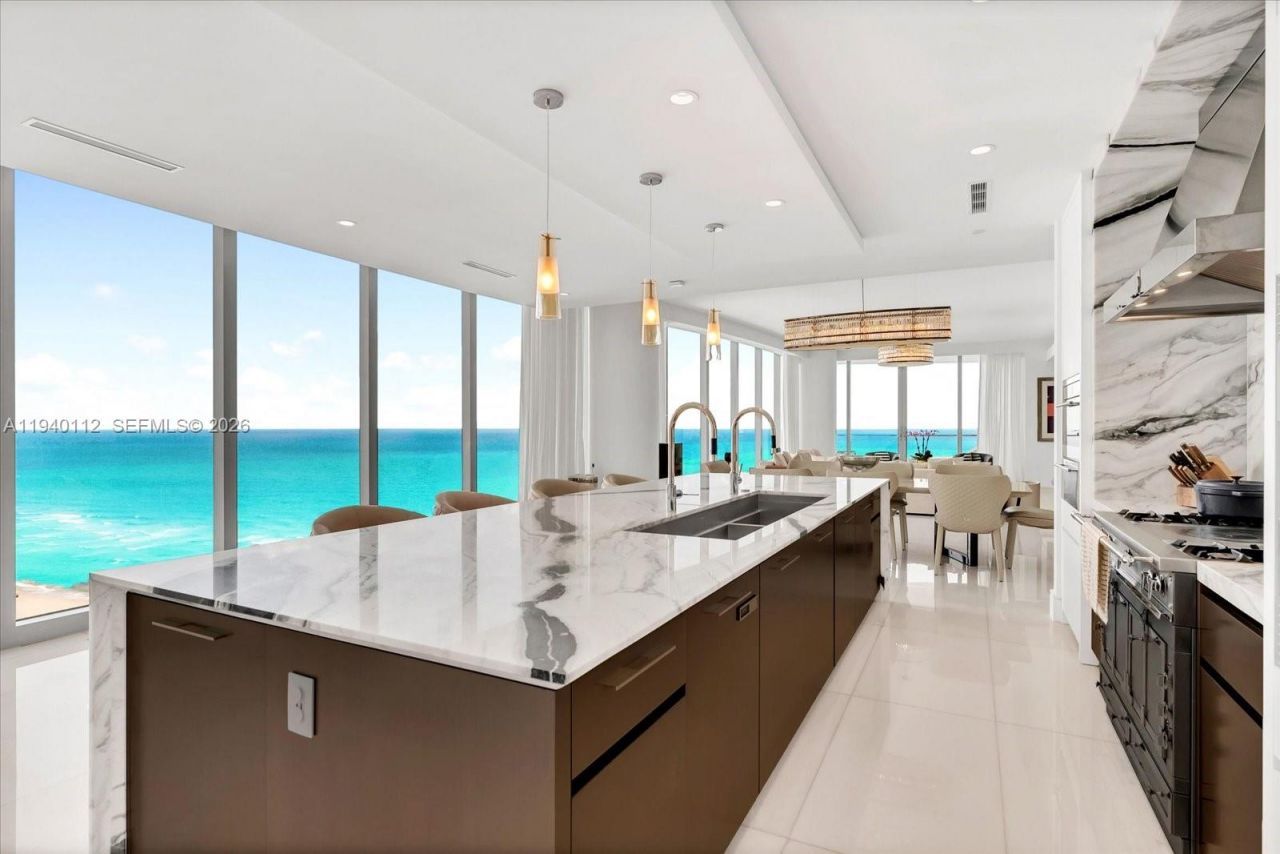 17975 Collins Ave, Unit N-1902, Sunny Isles Beach, FL 33160 Photo