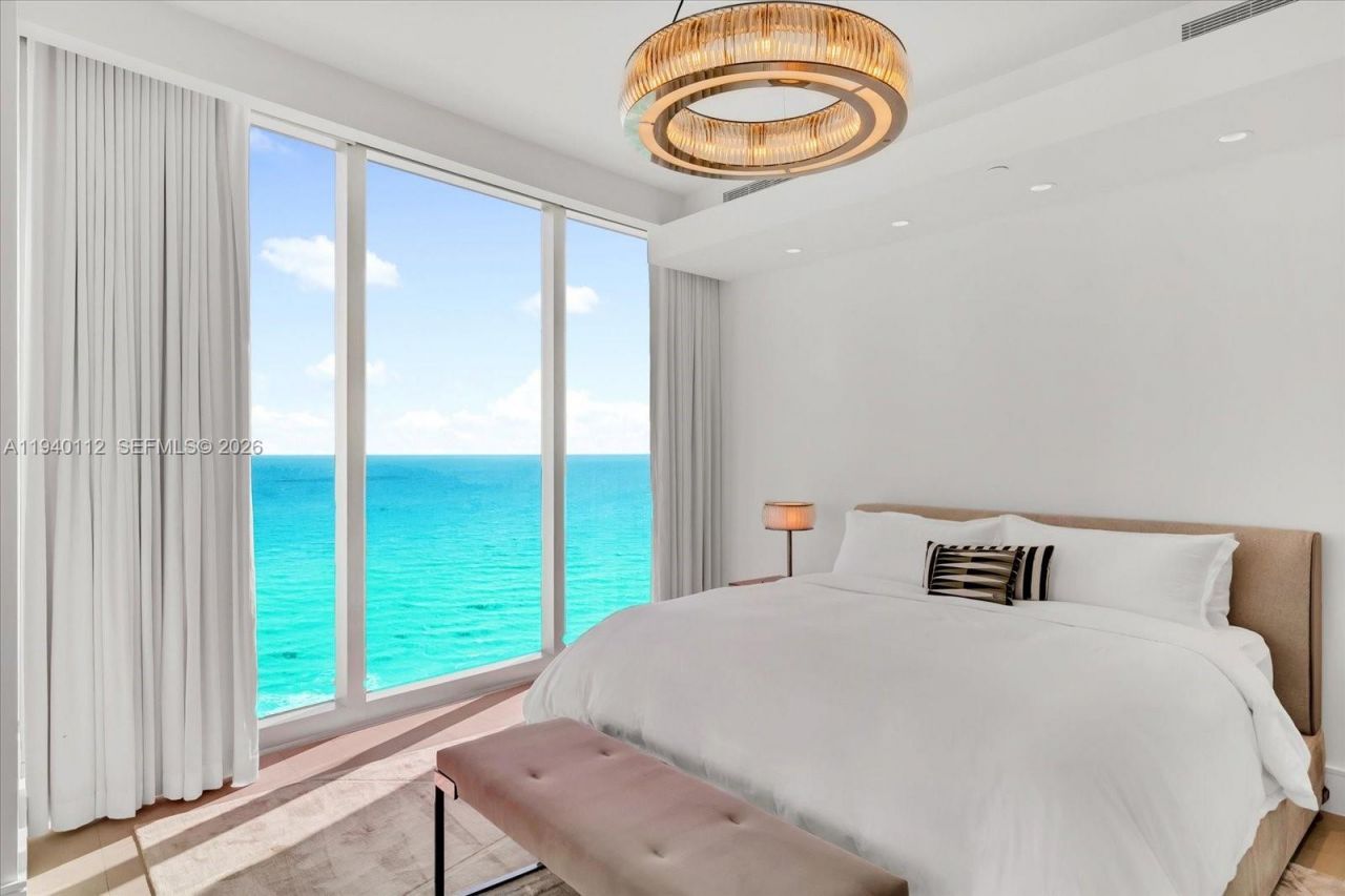 17975 Collins Ave, Unit N-1902, Sunny Isles Beach, FL 33160 Photo
