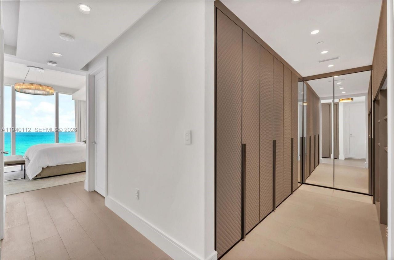 17975 Collins Ave, Unit N-1902, Sunny Isles Beach, FL 33160 Photo