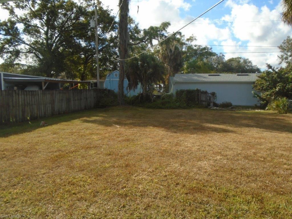 1627 Beachwood Dr, North Fort Myers, FL 33903 Photo