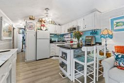 613 5th Ave. S photo 4