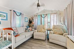 613 5th Ave. S photo 4