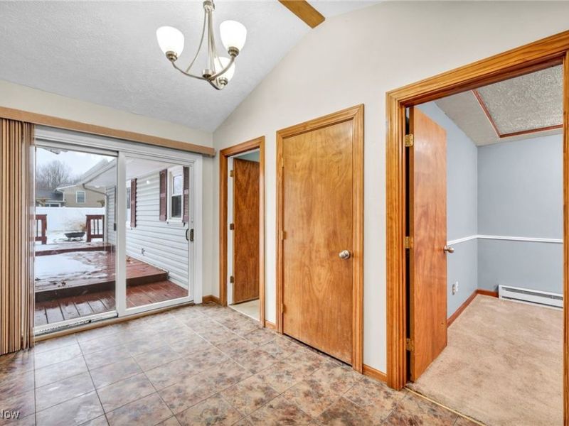 132 Mount Vernon Court, Elyria, OH 44035 Photo 13