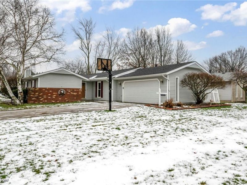 132 Mount Vernon Court, Elyria, OH 44035 Photo 6