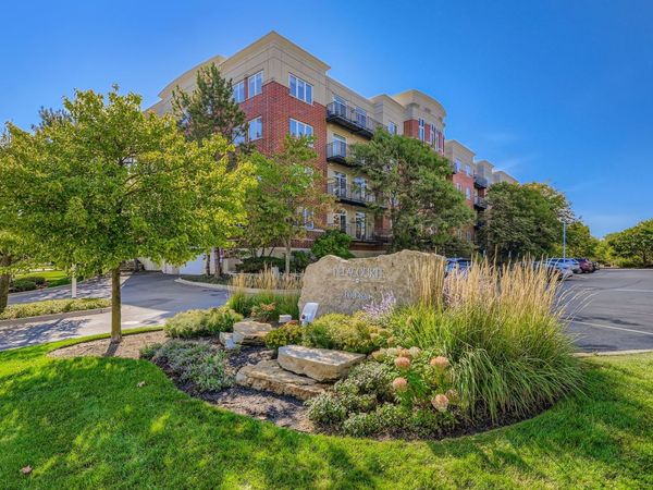 820 Weidner Road, Unit 409, Buffalo Grove, IL 60089