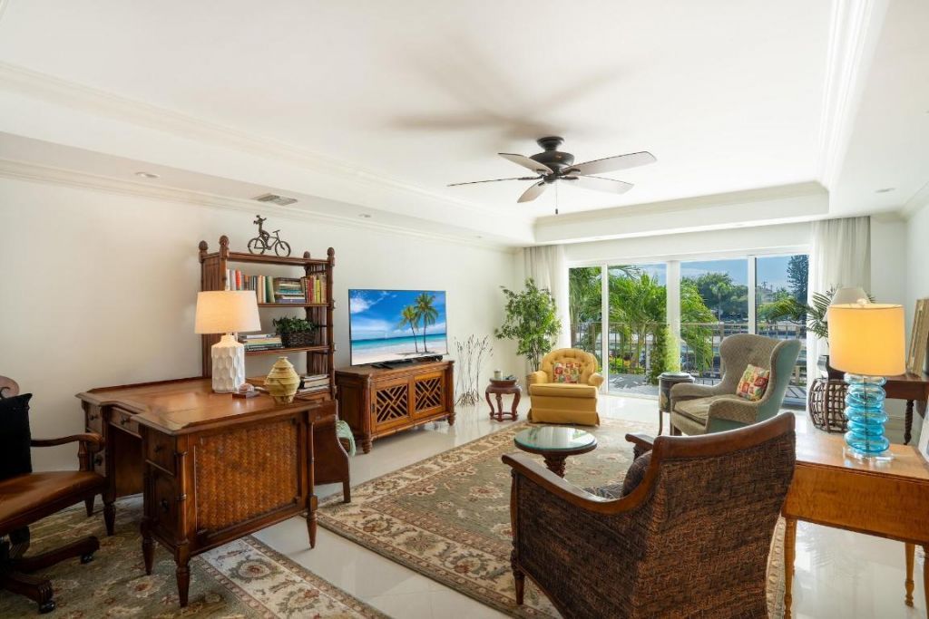 400 Seasage Drive, Unit 204, Delray Beach, FL 33483 Photo