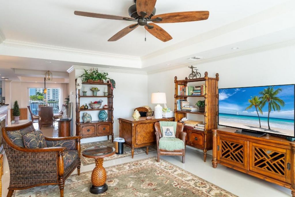 400 Seasage Drive, Unit 204, Delray Beach, FL 33483 Photo