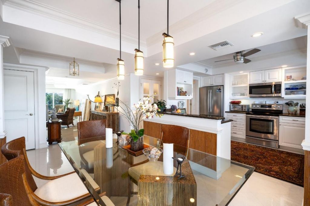 400 Seasage Drive, Unit 204, Delray Beach, FL 33483 Photo