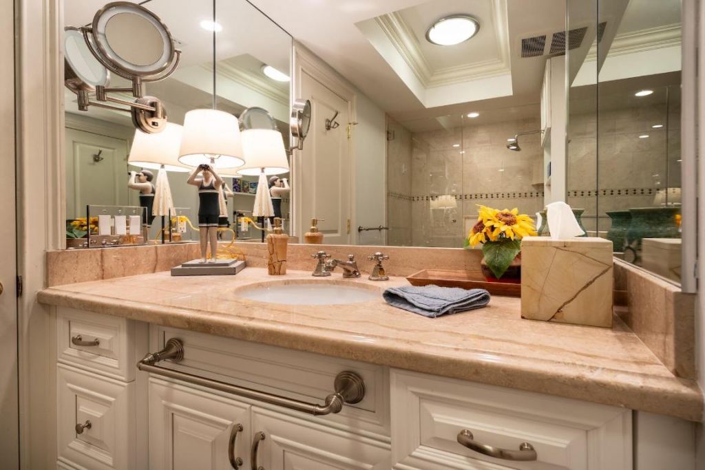 400 Seasage Drive, Unit 204, Delray Beach, FL 33483 Photo