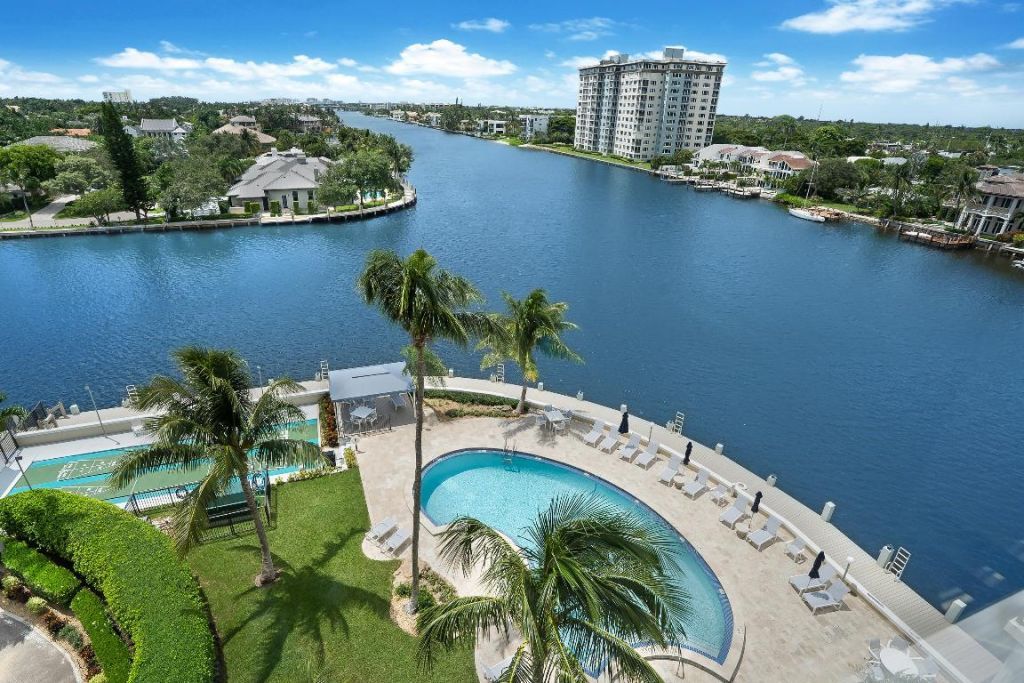 400 Seasage Drive, Unit 204, Delray Beach, FL 33483 Photo