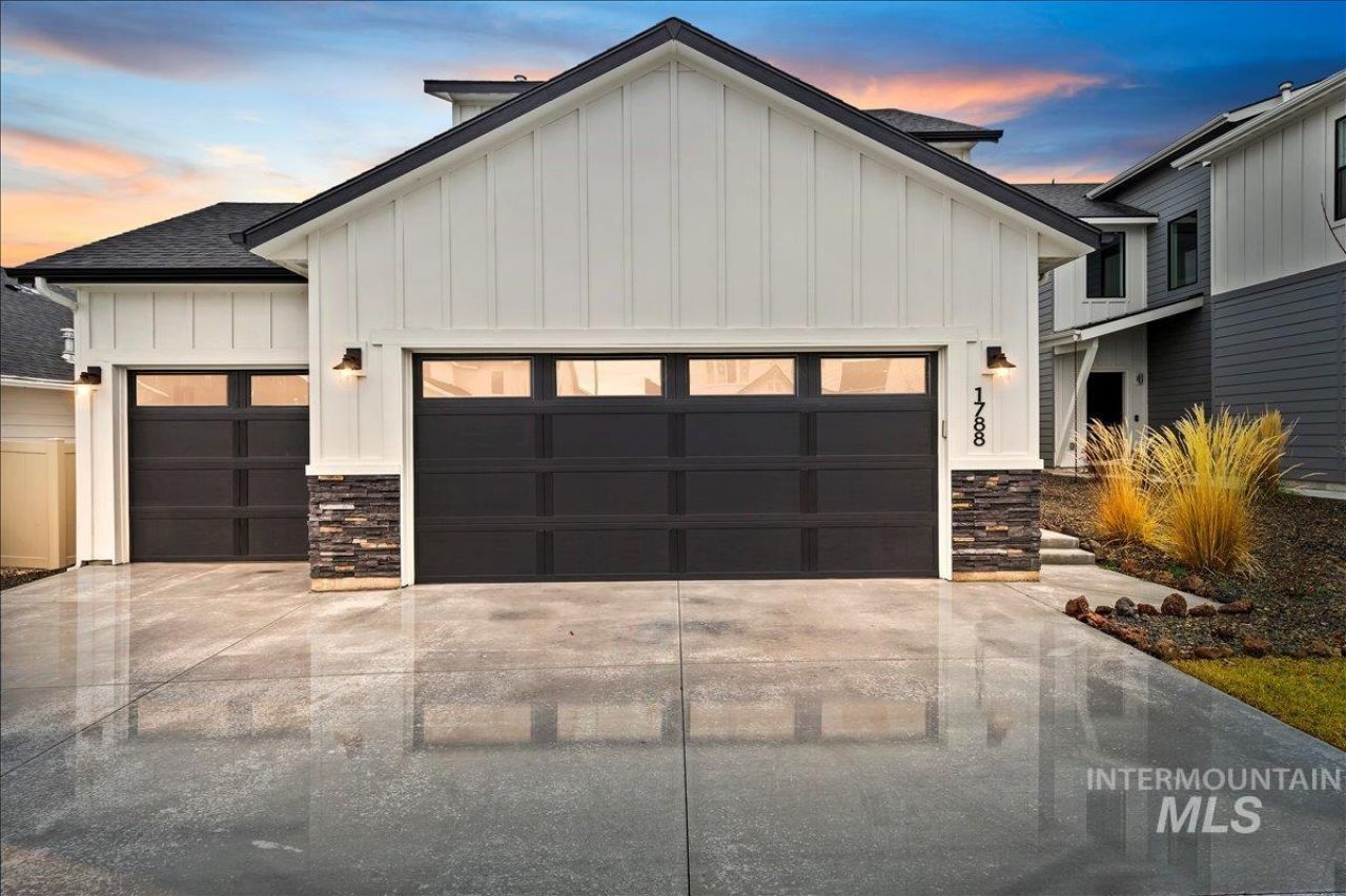 1788 S Grayling Ave, Meridian, ID 83642 Main Photo