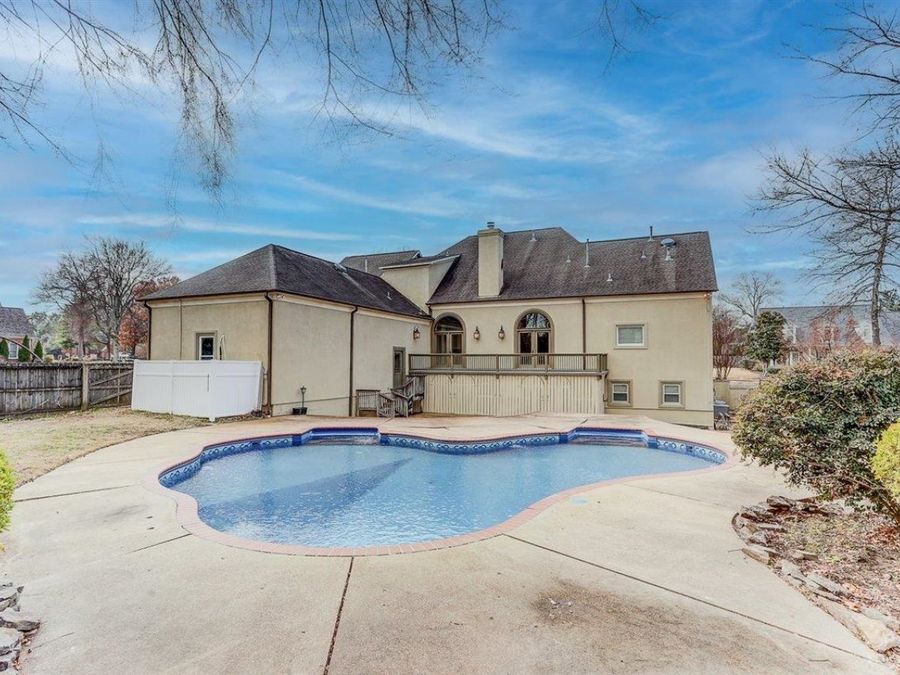 Property Image 4