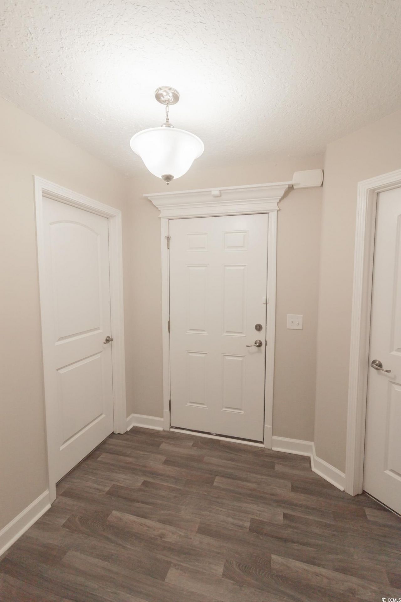 3793 Mayfield Dr. Photo 2