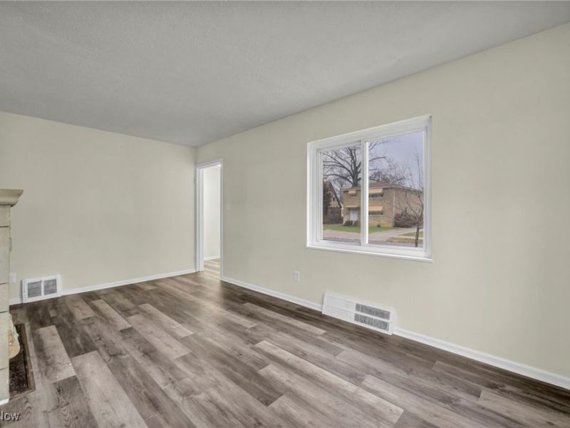 766 E 232nd Street, Euclid, OH 44123 Photo 16
