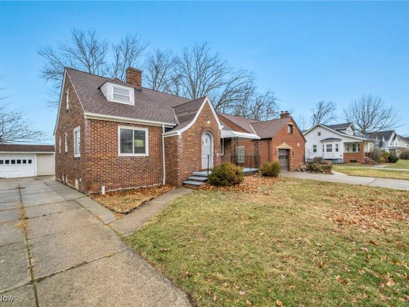 766 E 232nd Street, Euclid, OH 44123 Photo 3