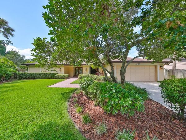 817 BANNOCKBURN AVENUE, TEMPLE TERRACE, FL 33617