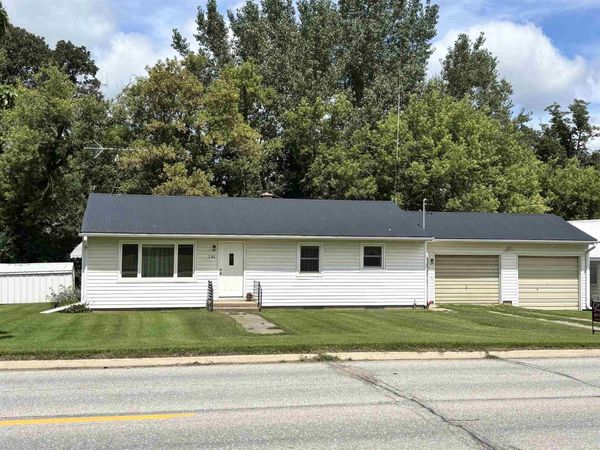 208 E Main Street, Riceville, IA 50466