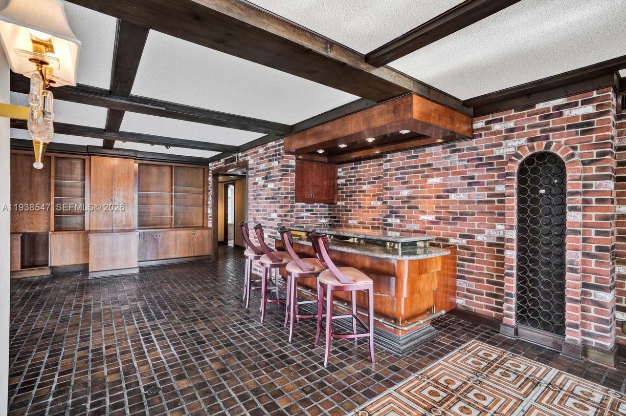 5660 Collins Ave, Unit 11E, Miami Beach, FL 33140 Photo