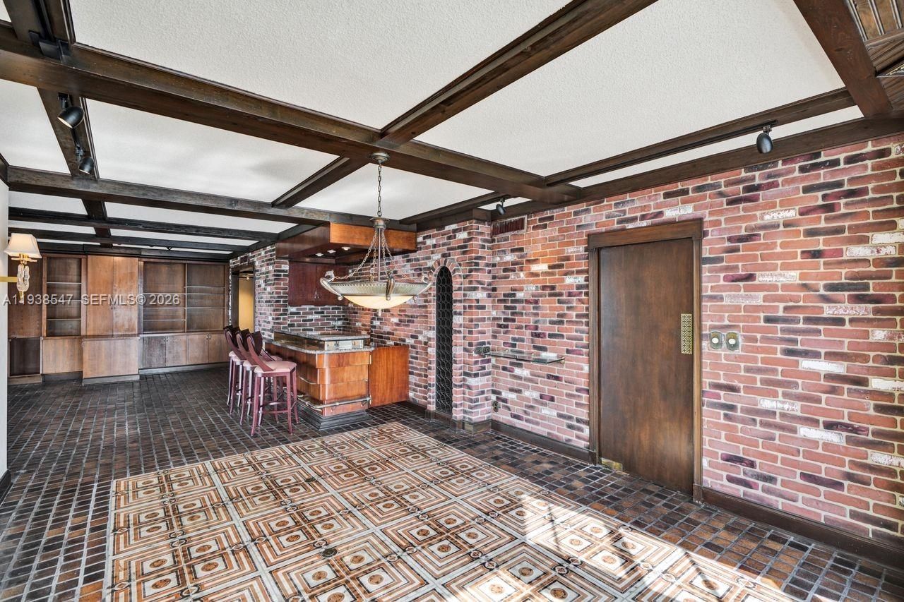 5660 Collins Ave, Unit 11E, Miami Beach, FL 33140 Photo