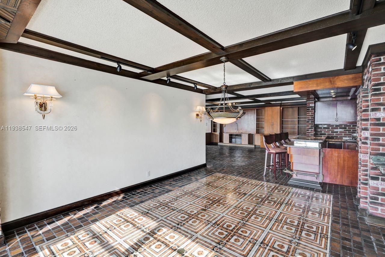 5660 Collins Ave, Unit 11E, Miami Beach, FL 33140 Photo