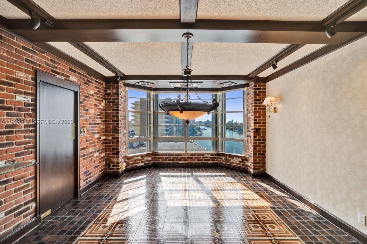 5660 Collins Ave, Unit 11E, Miami Beach, FL 33140 Photo