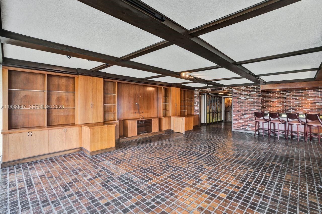 5660 Collins Ave, Unit 11E, Miami Beach, FL 33140 Photo