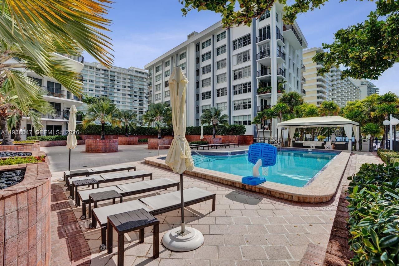 5660 Collins Ave, Unit 11E, Miami Beach, FL 33140 Photo
