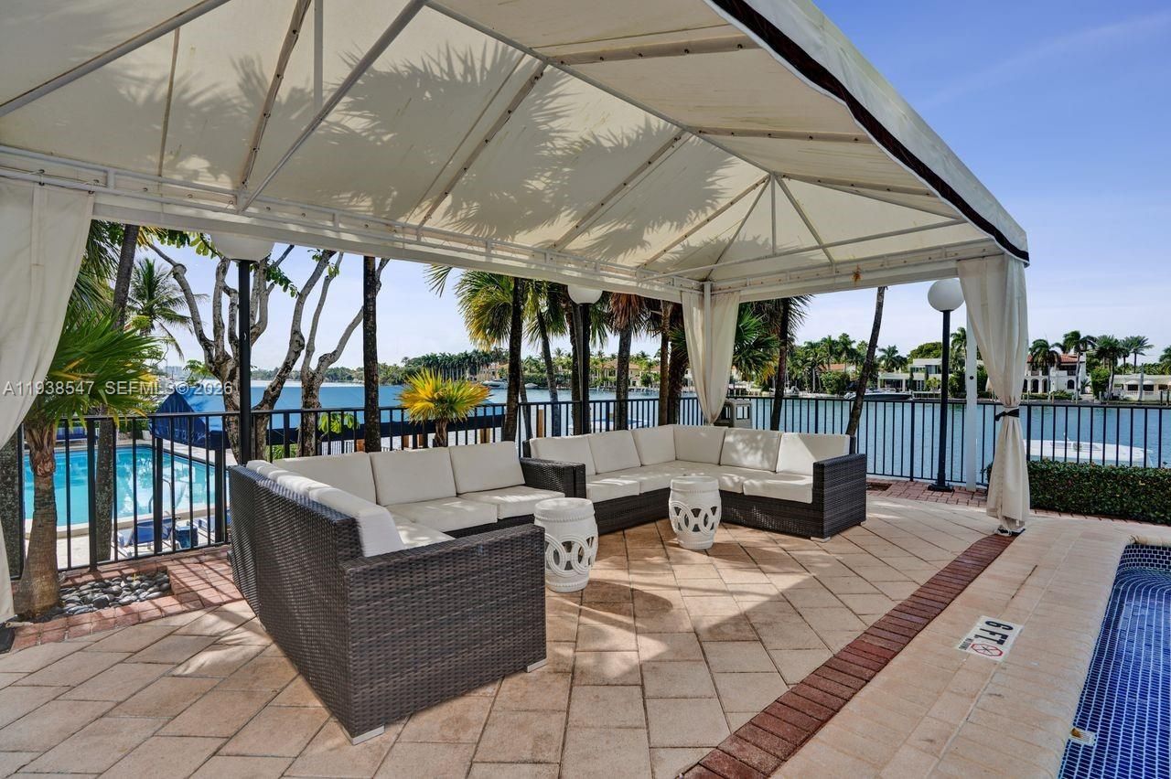 5660 Collins Ave, Unit 11E, Miami Beach, FL 33140 Photo