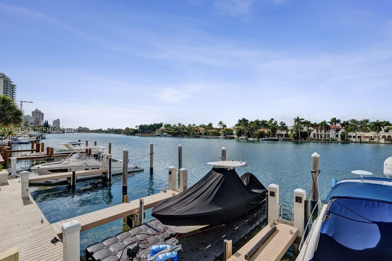 5660 Collins Ave, Unit 11E, Miami Beach, FL 33140 Photo