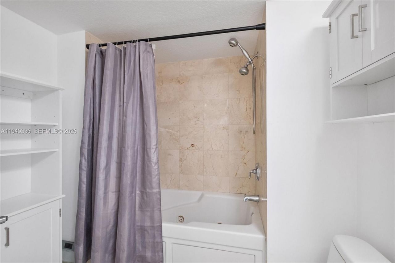 1800 N Bayshore Dr, Unit 2006, Miami, FL 33132 Photo