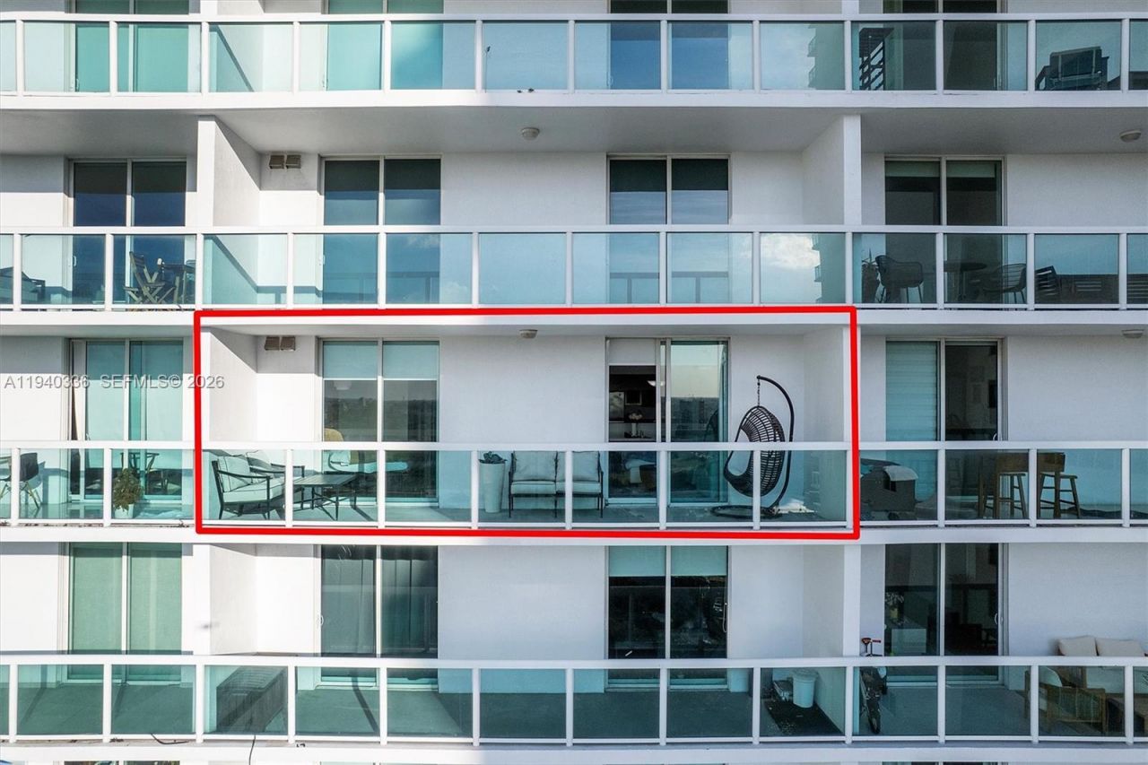 1800 N Bayshore Dr, Unit 2006, Miami, FL 33132 Photo