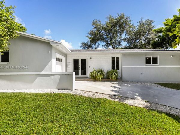 2201 SW 22nd Ter, Miami, FL 33145