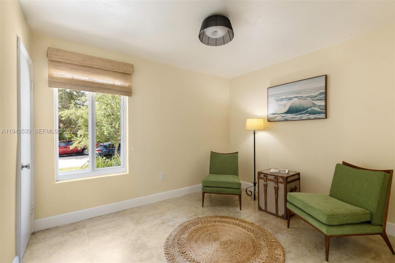 2201 SW 22nd Ter, Miami, FL 33145 Photo