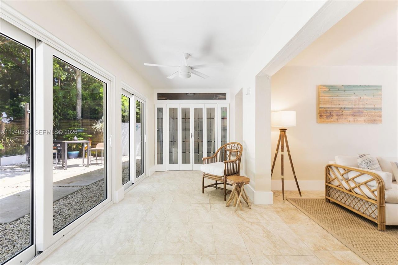 2201 SW 22nd Ter, Miami, FL 33145 Photo