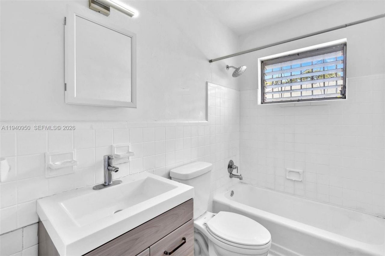 5800 NE 3rd Ave, Miami, FL 33137 Photo