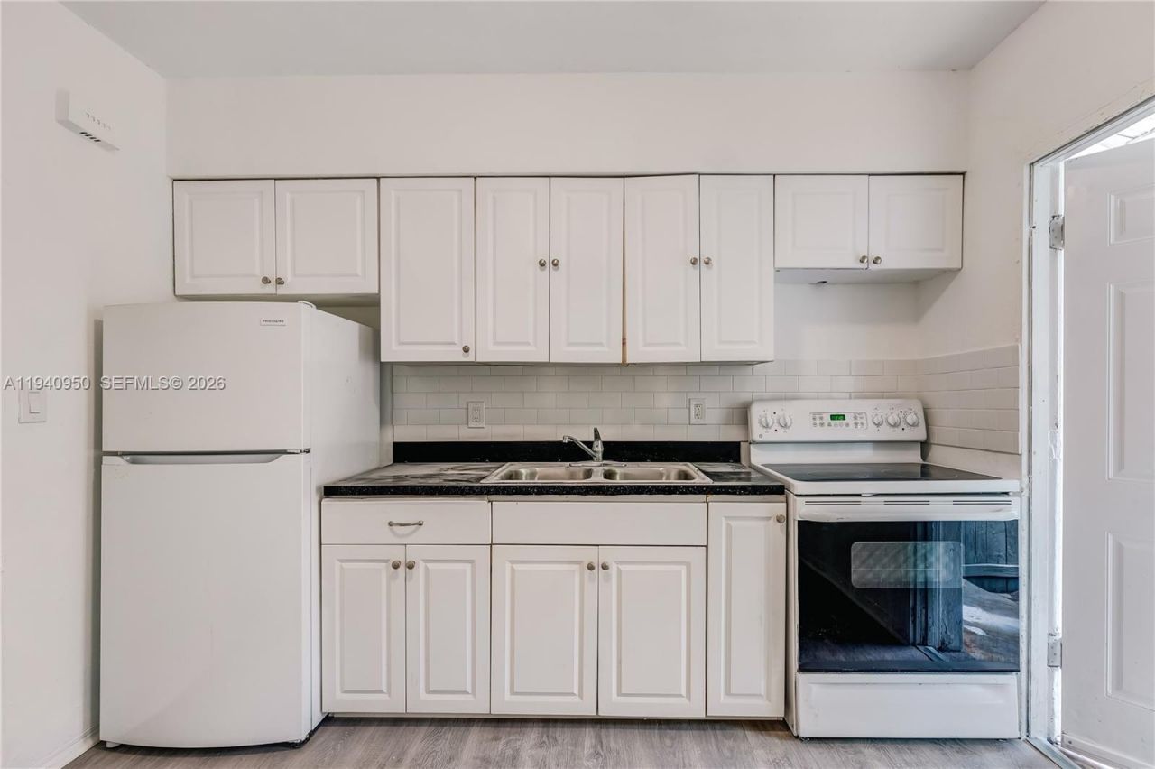 5800 NE 3rd Ave, Miami, FL 33137 Photo