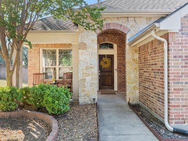 2844 Lacompte Drive, Dallas, TX 75227