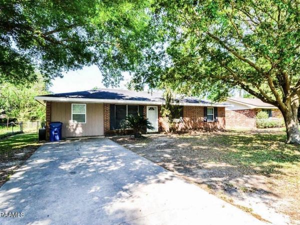 1816 Jake Dr. Drive, Opelousas, LA 70570