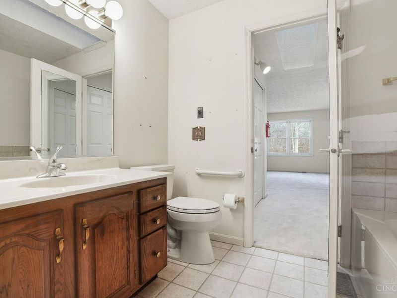 11736 Gable Glen Lane, Symmes Township, OH 45249 Photo 28