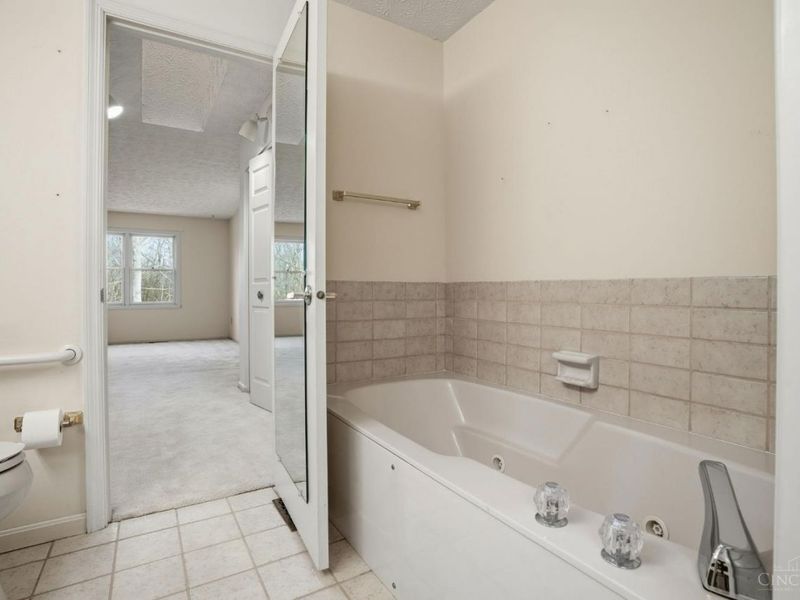 11736 Gable Glen Lane, Symmes Township, OH 45249 Photo 29