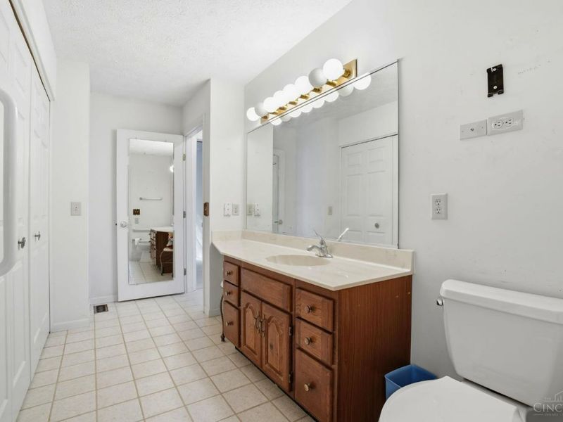 11736 Gable Glen Lane, Symmes Township, OH 45249 Photo 30