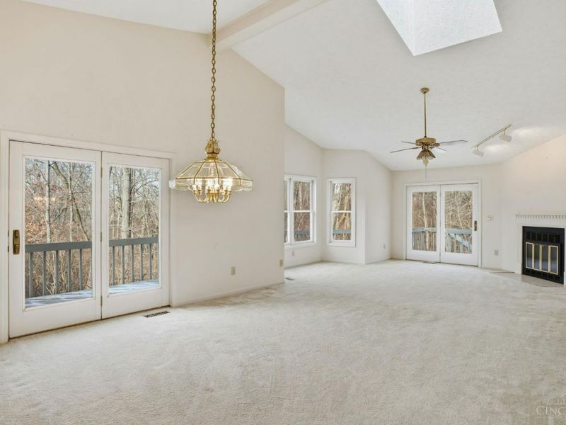 11736 Gable Glen Lane, Symmes Township, OH 45249 Photo 4