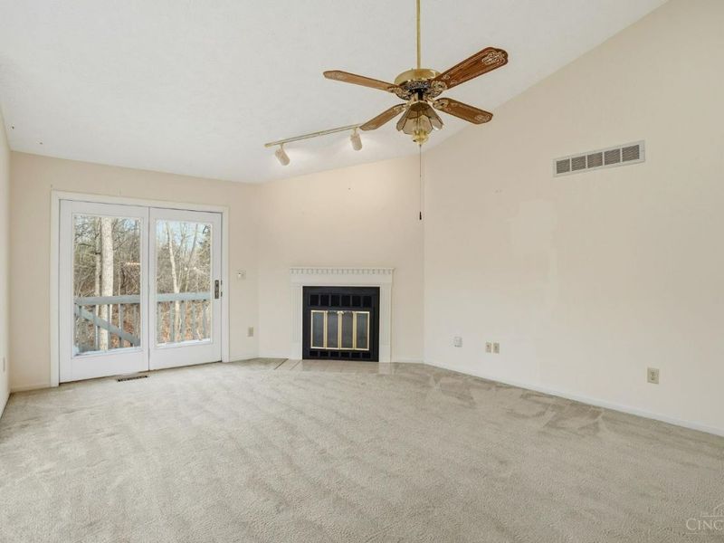 11736 Gable Glen Lane, Symmes Township, OH 45249 Photo 8