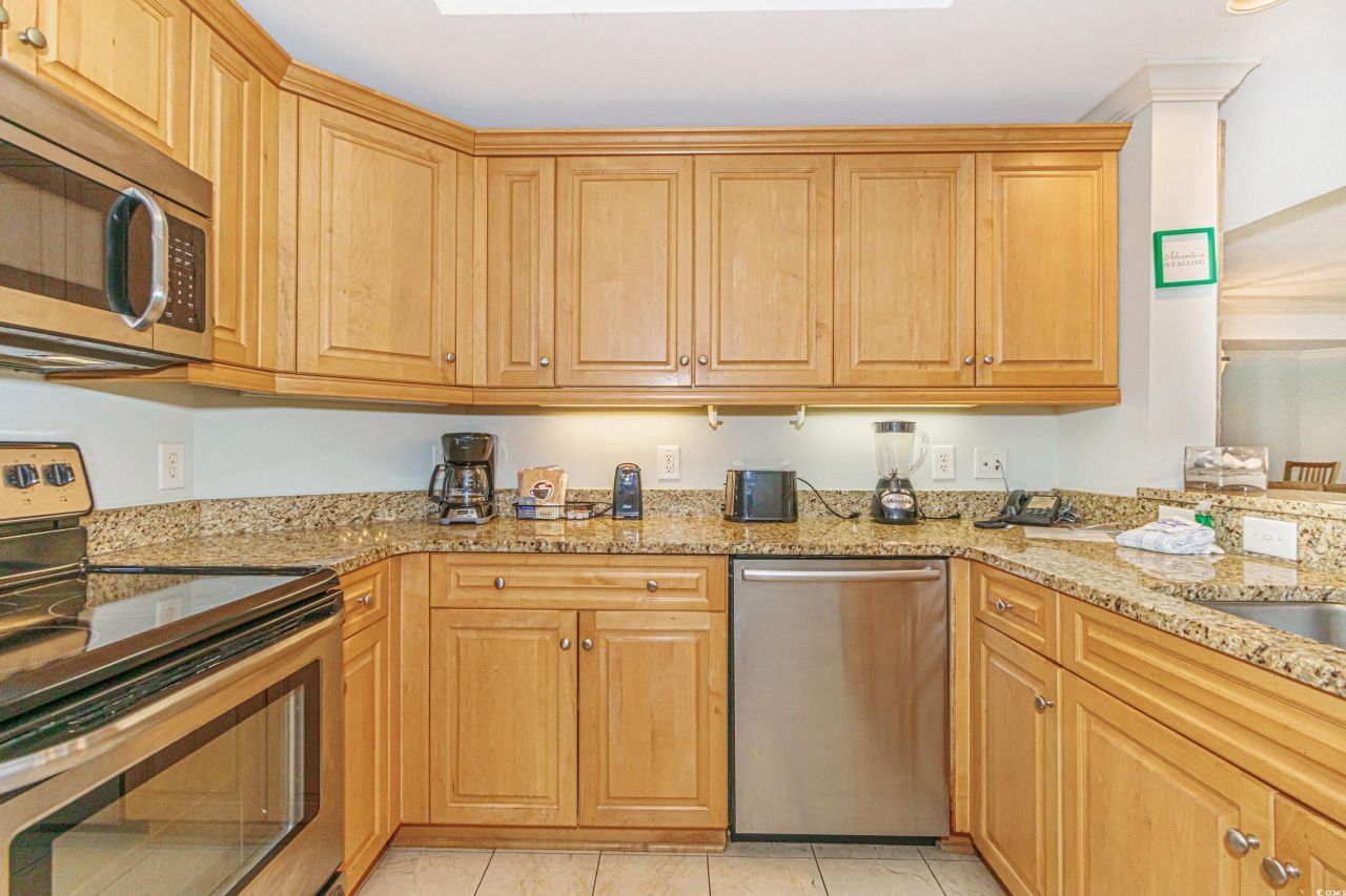 9994 Beach Club Dr. Photo 12