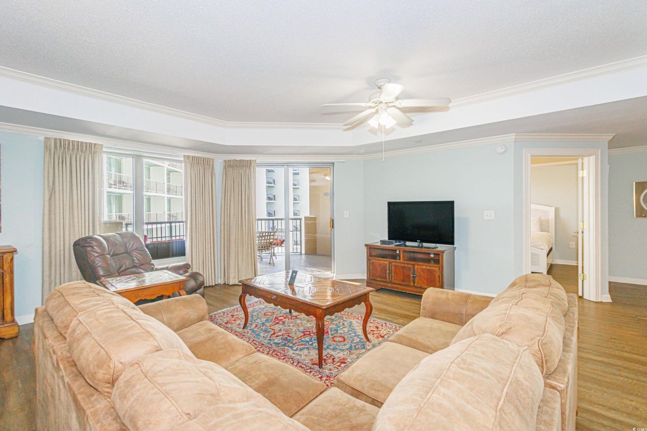 9994 Beach Club Dr. Photo 4