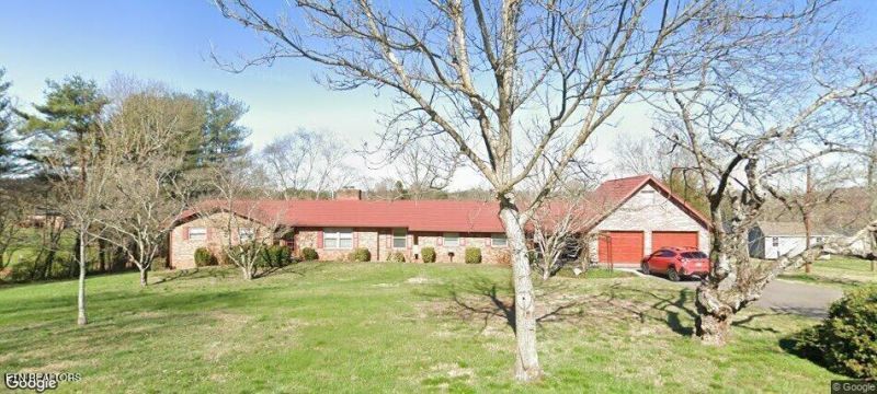 1614 Oak St, Loudon, TN 37774 Main Photo
