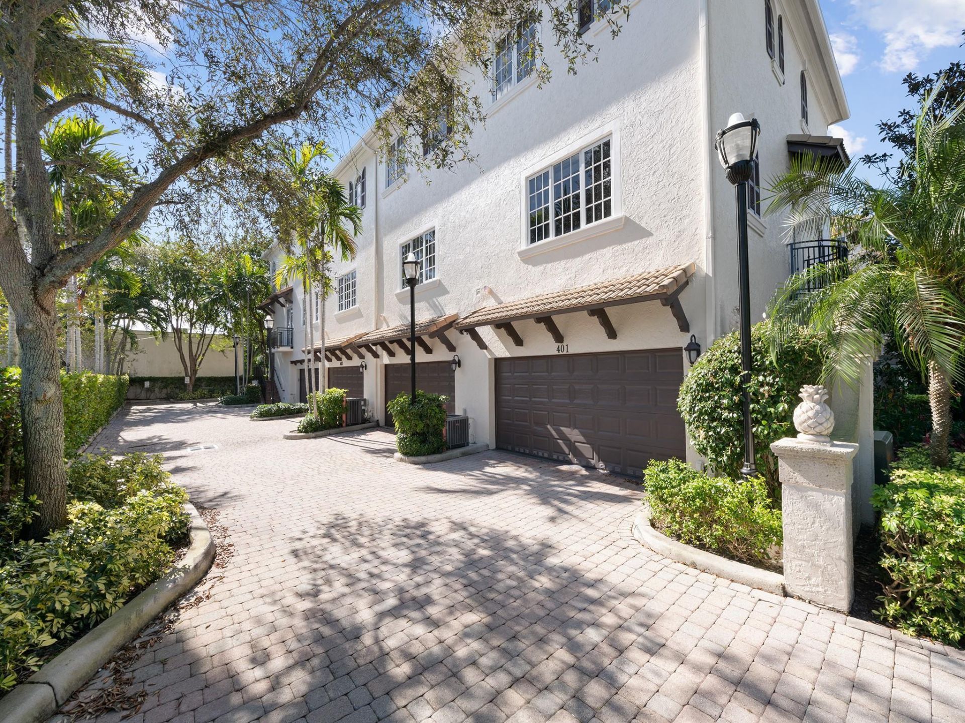 510 SE 7th Street, Unit 401, Fort Lauderdale, FL 33301 Photo