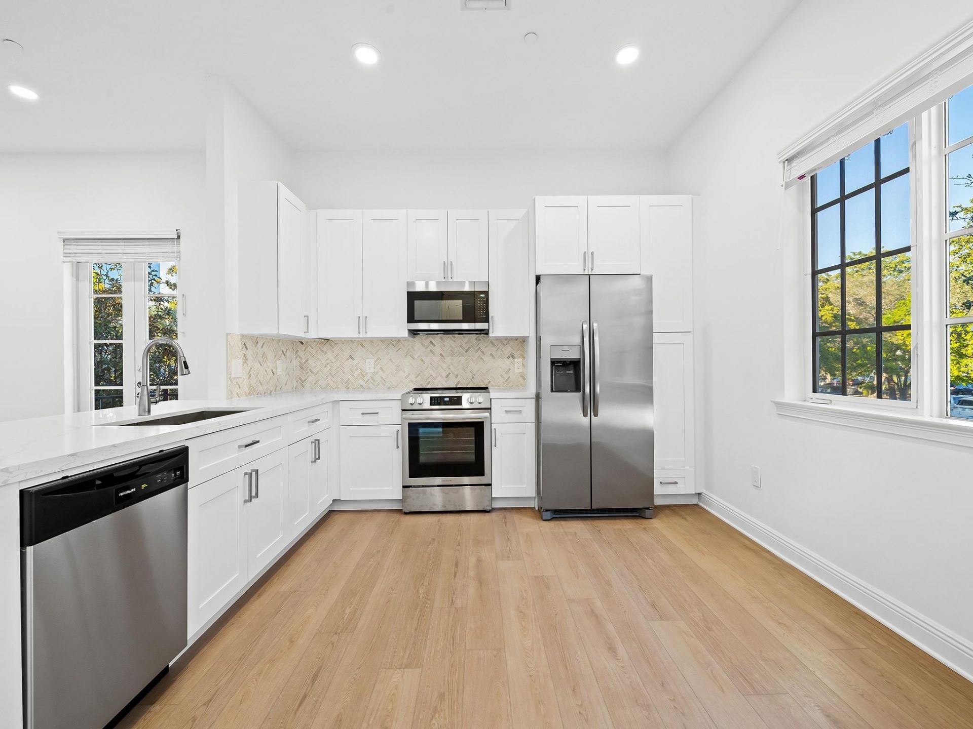 510 SE 7th Street, Unit 401, Fort Lauderdale, FL 33301 Photo