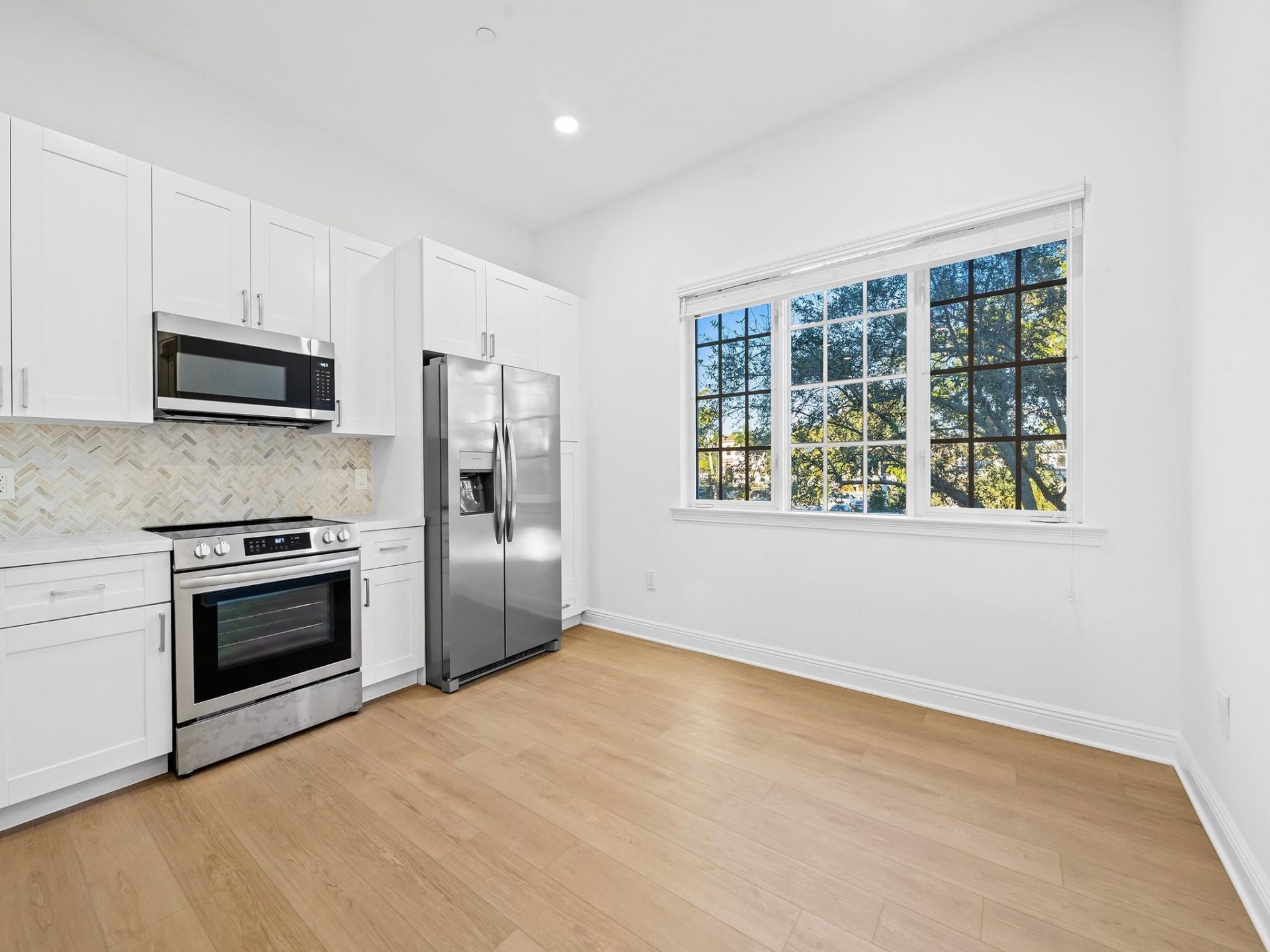 510 SE 7th Street, Unit 401, Fort Lauderdale, FL 33301 Photo